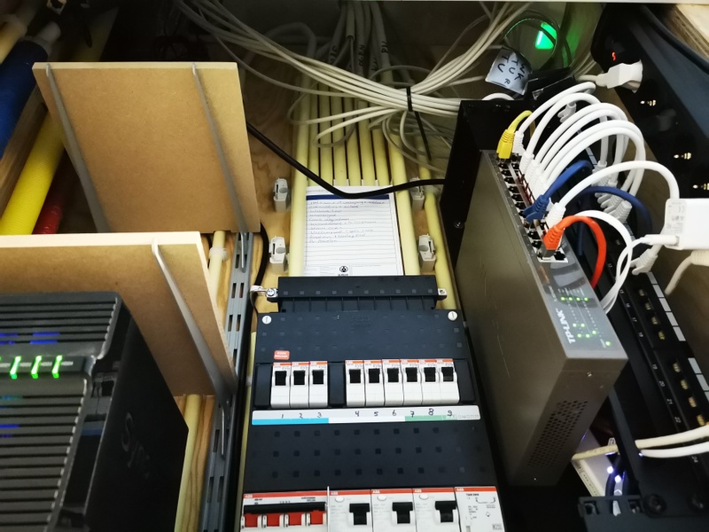 Afbeeldingslocatie: https://tweakers.net/i/__vwXo4q3auoP4ScM-DJuIZOlrE=/800x/filters:strip_icc():strip_exif()/f/image/k7S36Ajn1tvPqtcjMn1L4VBD.jpg?f=fotoalbum_large