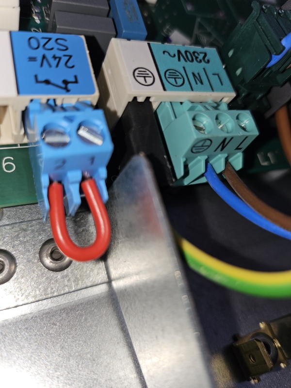 Afbeeldingslocatie: https://tweakers.net/i/_ac1pnTs3CsKbLUefWvypTQYY24=/x800/filters:strip_icc():strip_exif()/f/image/ZJUvcfEkWRWrRjVeY3lVBO7n.jpg?f=fotoalbum_large