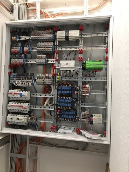 Afbeeldingslocatie: https://tweakers.net/i/_h-L0MqT2ZFIW5pKb0oRfnCP4ag=/full-fit-in/4920x3264/filters:max_bytes(3145728):no_upscale():strip_icc():fill(white):strip_exif()/f/image/pQDz9RSNputwMD1Ovi04MR0R.jpg?f=user_large