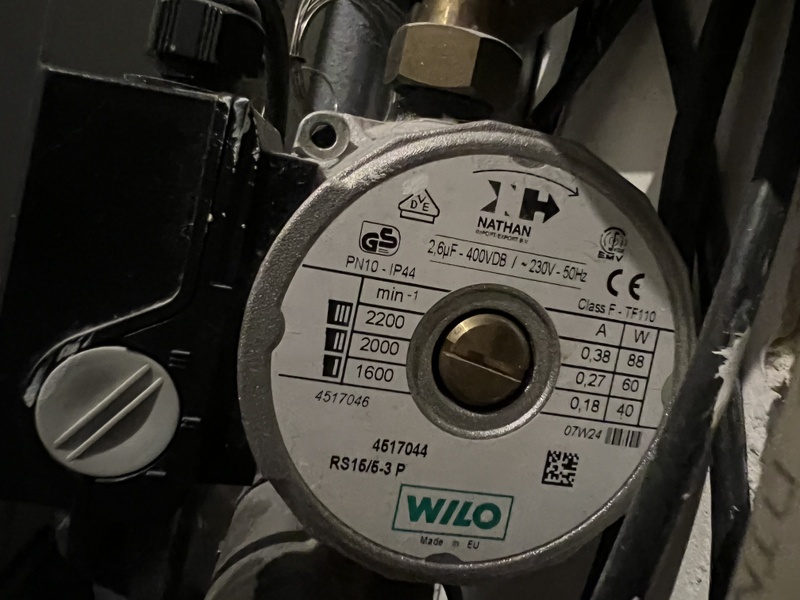 Afbeeldingslocatie: https://tweakers.net/i/_jfB_h5iLxpH0eRhIrONKmnWwUw=/800x/filters:strip_icc():strip_exif()/f/image/utw7sy9uog7G2hAaEYTEr3aK.jpg?f=fotoalbum_large