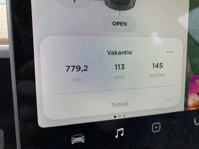 Afbeeldingslocatie: https://tweakers.net/i/_kKCzrRZqAPkKzq0rZfXjAMQ1Pg=/full-fit-in/4920x3264/filters:max_bytes(3145728):no_upscale():strip_icc():fill(white):strip_exif()/f/image/cwAbqTfe7rnFg1teVHLoW9jT.jpg?f=user_large