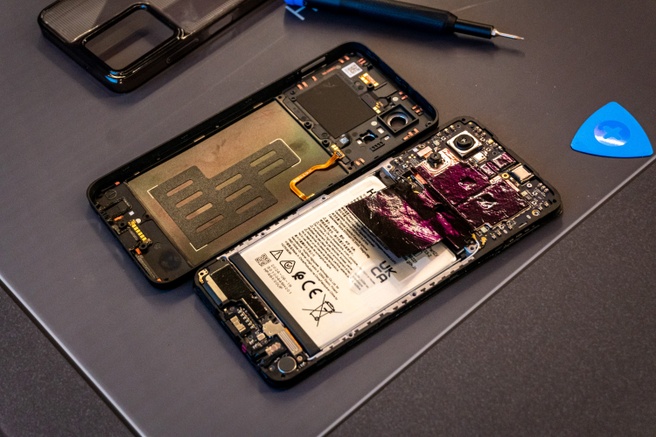 HMD Fusion