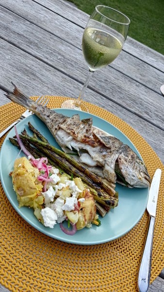 Afbeeldingslocatie: https://tweakers.net/i/_sW45cKYa_VBLsnYXzOv5uw8LQQ=/full-fit-in/4920x3264/filters:max_bytes(3145728):no_upscale():strip_icc():fill(white):strip_exif()/f/image/07EA0srhb8I6592mK6QjeeF5.jpg?f=user_large