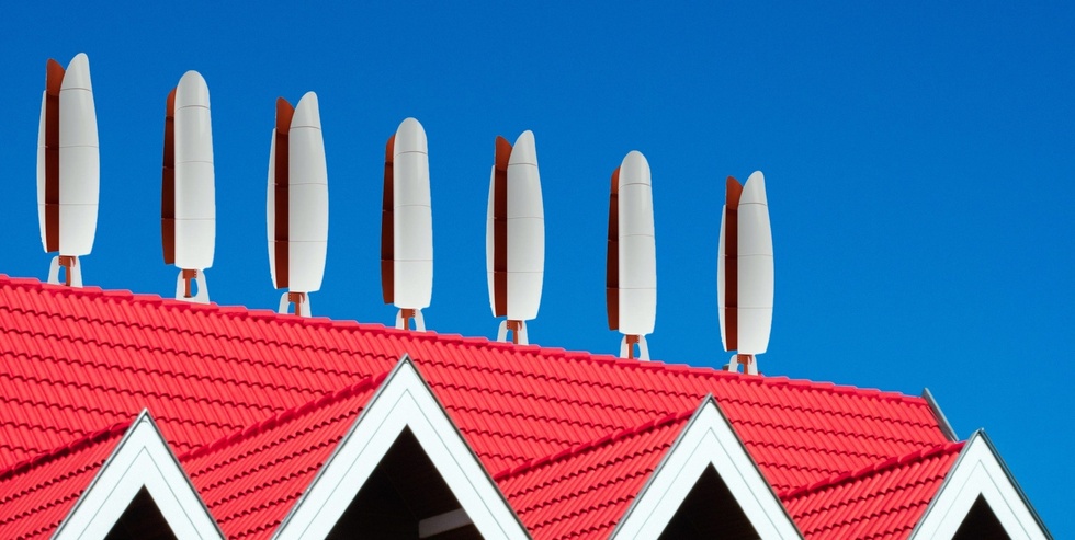 Verticale windmolens op het dak (beeld: Flower Turbines)