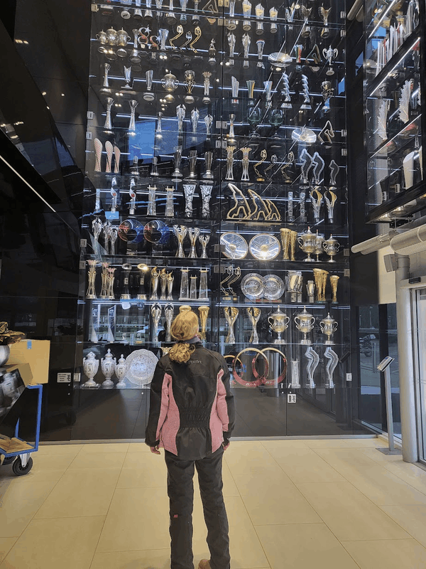 Afbeeldingslocatie: https://tweakers.net/i/_sr_hXwmprZgfPgiAGYRJE9gYRo=/x800/filters:strip_exif()/f/image/zhu8Q4sRIEQbdE6ELU7fEHz6.png?f=fotoalbum_large