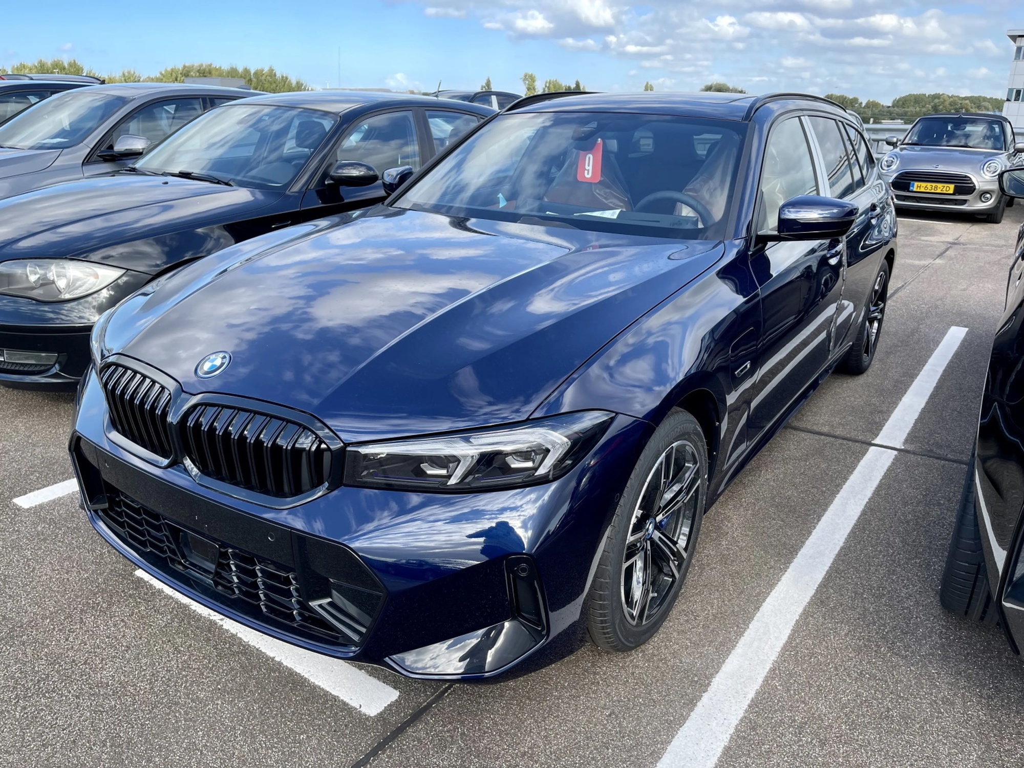 Afbeeldingslocatie: https://tweakers.net/i/_wmGygubz9RkfZoDuRivVIfk658=/full-fit-in/4920x3264/filters:max_bytes(3145728):no_upscale():strip_icc():fill(white):strip_exif()/f/image/yYvCXbcaJdMvfUGNSsBG21It.jpg?f=user_large