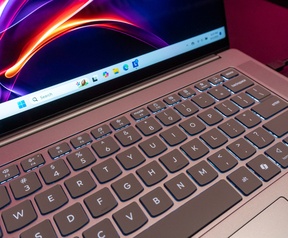 Lenovo Yoga Slim 7 Aura
