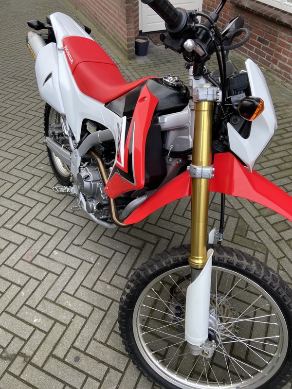 Afbeeldingslocatie: https://tweakers.net/i/a-Tu4HQGKAiwchLQ6W2TiHKpVSI=/x800/filters:strip_icc():strip_exif()/f/image/p3lb862g4QD6YxJCeAWKZ9RK.jpg?f=fotoalbum_large