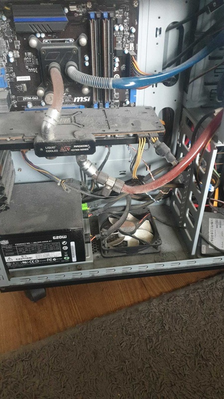 Afbeeldingslocatie: https://tweakers.net/i/a1DoO_8AC2fWYe6ZmL81LItxw9M=/x800/filters:strip_icc():strip_exif()/f/image/rcAk1C8L3LVMzyl8GrzkFchY.jpg?f=fotoalbum_large