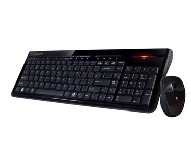 Gigabyte KM7580