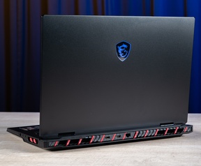 MSI Raider 18