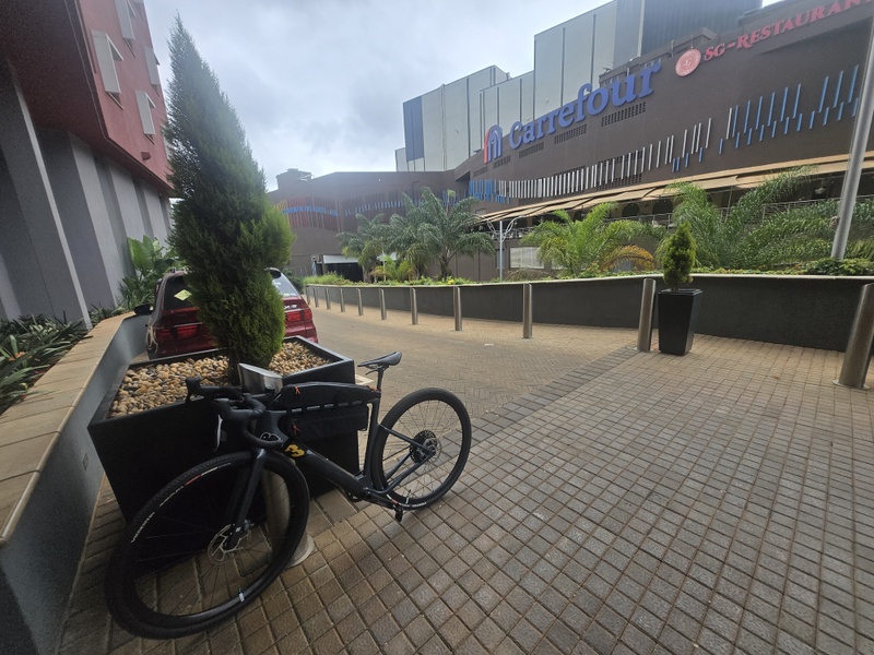 Afbeeldingslocatie: https://tweakers.net/i/a4cLqkr0acoGmC9gqyaz3__v3FI=/800x/filters:strip_icc():strip_exif()/f/image/2JnsAO7965pHbBhRGGNZzMFV.jpg?f=fotoalbum_large