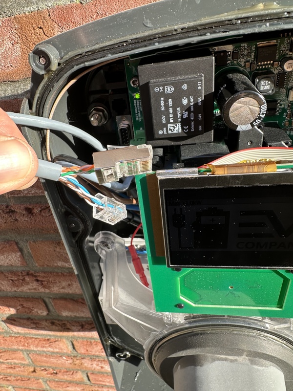 Afbeeldingslocatie: https://tweakers.net/i/a75XUtQcv0-5JvRDn-lKd_m-rkI=/x800/filters:strip_icc():strip_exif()/f/image/4ccFm5oBMZuFdGwoVBtm05M4.jpg?f=fotoalbum_large