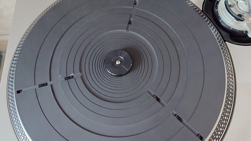 Afbeeldingslocatie: https://tweakers.net/i/a77OKs0FgmOWFCJ-g4xyl80-uxU=/800x/filters:strip_icc():strip_exif()/f/image/JkDx2meujUCZGp9OO79obSl5.jpg?f=fotoalbum_large