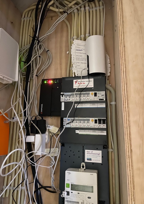 Afbeeldingslocatie: https://tweakers.net/i/a7wlsgQSTKtygW065Rbm1IblsfU=/x800/filters:strip_icc():strip_exif()/f/image/3mG46swhKA2p7crSjOQfgNMB.jpg?f=fotoalbum_large