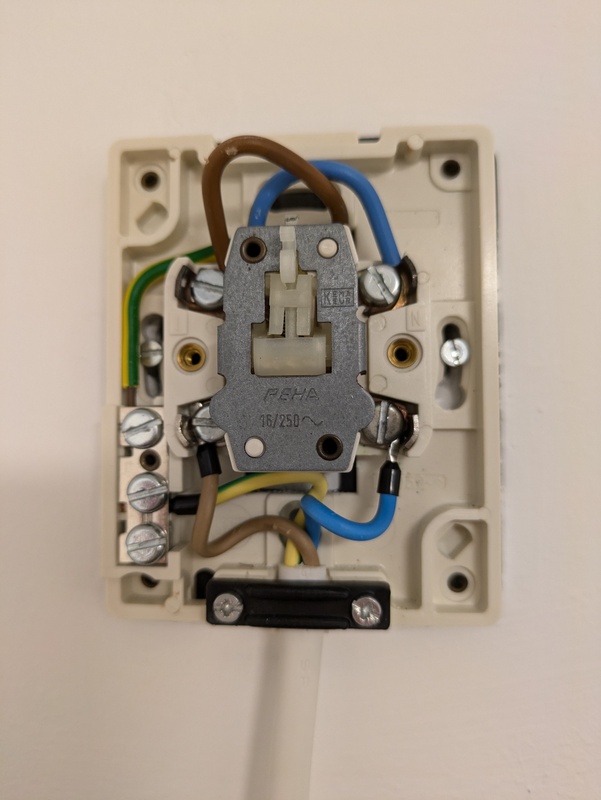 Afbeeldingslocatie: https://tweakers.net/i/a8c4-uM3-azlFCm09vVfmC0edU8=/x800/filters:strip_icc():strip_exif()/f/image/t1UpPvdFgonKVXcJ0ksToItx.jpg?f=fotoalbum_large
