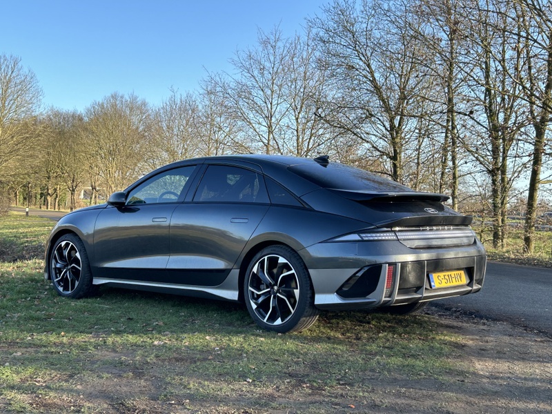 Afbeeldingslocatie: https://tweakers.net/i/a9LaZ87vhDeePErfJRhL2UVLchk=/800x/filters:strip_icc():strip_exif()/f/image/LRrSzrfvHzasjZbnCl4ubbnv.jpg?f=fotoalbum_large