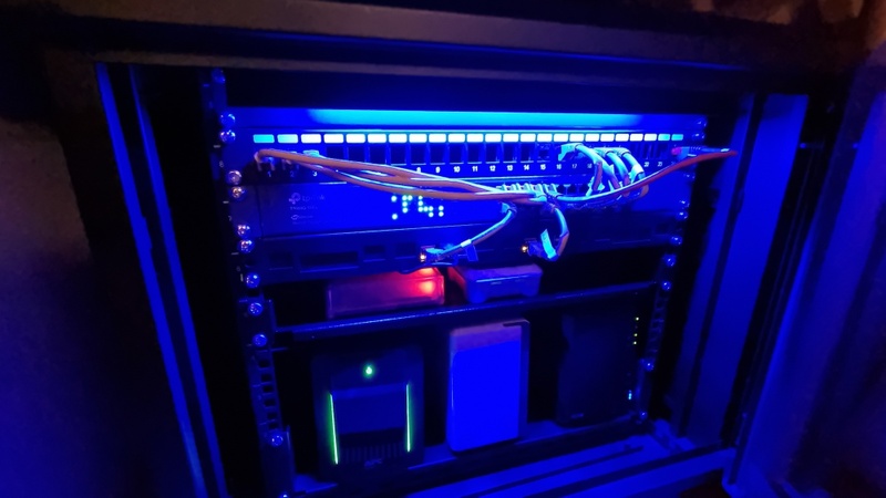 Afbeeldingslocatie: https://tweakers.net/i/a9_RauEm6Wv6E975rwB8Yxjv2sM=/800x/filters:strip_icc():strip_exif()/f/image/3Oc7saHGQrHMSlQv9UUq5x2t.jpg?f=fotoalbum_large