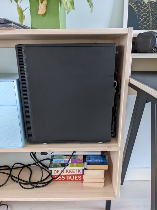 Afbeeldingslocatie: https://tweakers.net/i/a9gpo12iykDS5YAJTFaPRGVw3dk=/x800/filters:strip_icc():strip_exif()/f/image/4dLYPUekEuREPMxikYl2ymsJ.jpg?f=fotoalbum_large