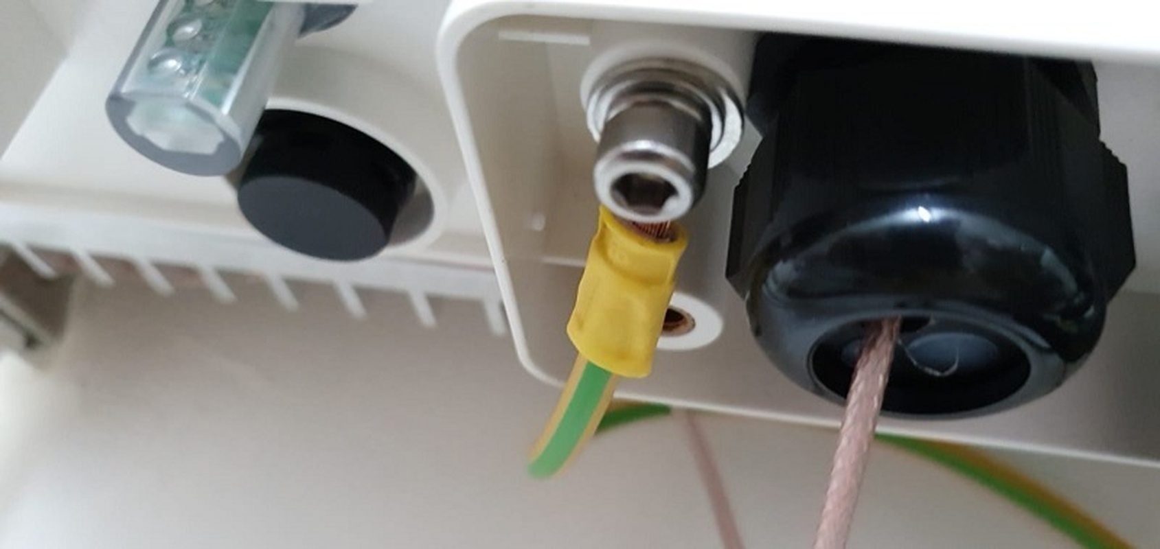 Afbeeldingslocatie: https://tweakers.net/i/aBO8B5j3Fokq1xIB3WEsmo7ndYY=/full-fit-in/4920x3264/filters:max_bytes(3145728):no_upscale():strip_icc():fill(white):strip_exif()/f/image/LmHXGMXbqXtv5ruOzHhVMkWh.jpg?f=user_large