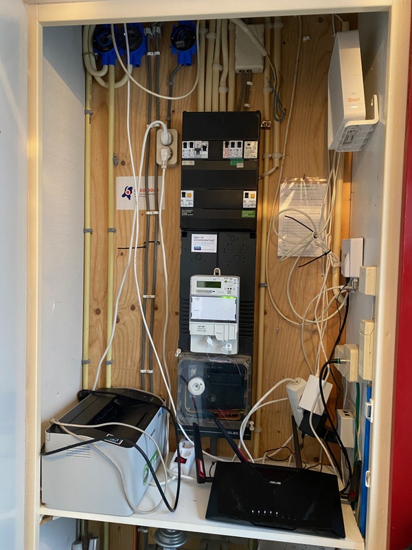 Afbeeldingslocatie: https://tweakers.net/i/aBmYEmWEhzb9K7hB2usz9LCkv-w=/x800/filters:strip_icc():strip_exif()/f/image/HOs0r0tr1H655KT9NLJvN7ue.jpg?f=fotoalbum_large