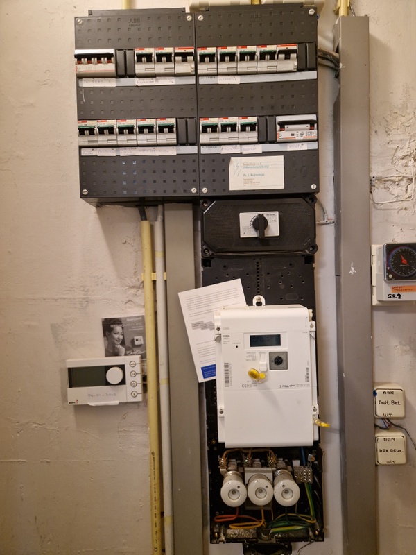 Afbeeldingslocatie: https://tweakers.net/i/aIuotfjzGijtncFR0hGr7h47-VM=/x800/filters:strip_icc():strip_exif()/f/image/vJCHIPZw9HTUZIyu0Alfw4r2.jpg?f=fotoalbum_large