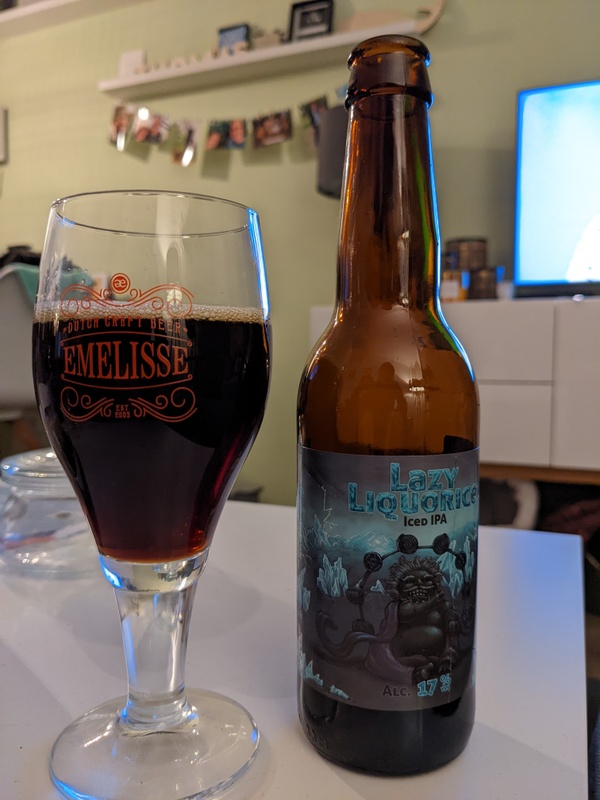 Afbeeldingslocatie: https://tweakers.net/i/aNg45ql7YHvOLDAra90z5mAsHYw=/x800/filters:strip_icc():strip_exif()/f/image/5xAPQJekaoJ2p4vz3U3gruBK.jpg?f=fotoalbum_large