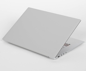 ASUS Zenbook UM5606G