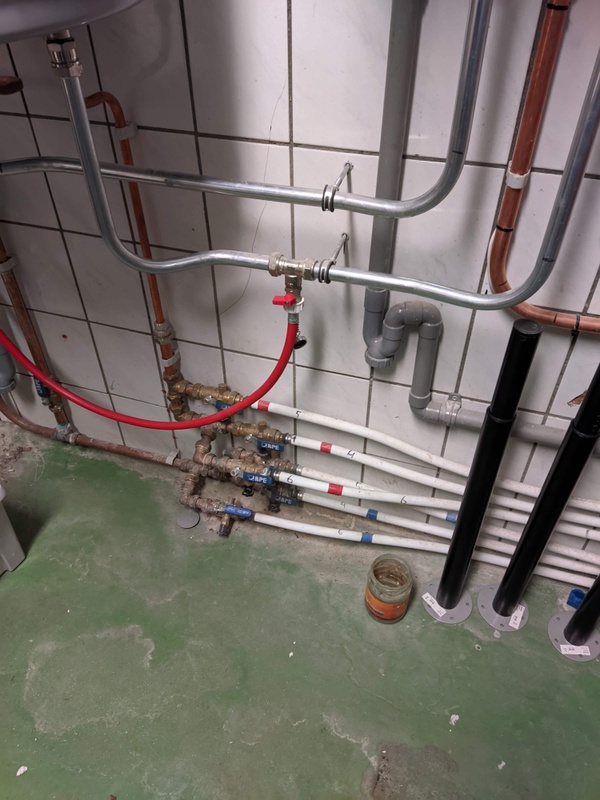 Afbeeldingslocatie: https://tweakers.net/i/aTJhwXXdEDop0FBGencIe53hDy4=/x800/filters:strip_icc():strip_exif()/f/image/KPjac3CMe1hCIqxfw26Zvu0c.jpg?f=fotoalbum_large