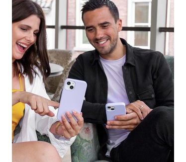 Accezz Liquid Silicone Backcover iPhone 13 Mini - Paars