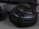 Drie gaming headsets met head tracking