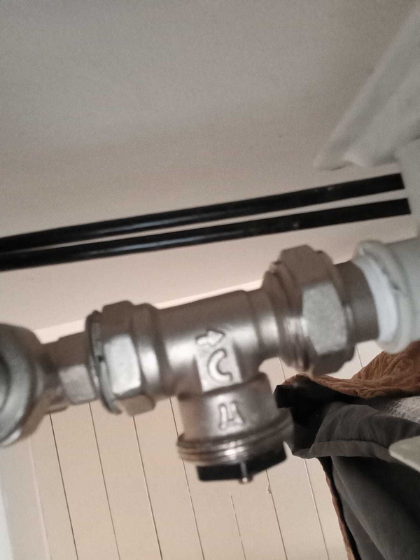 Afbeeldingslocatie: https://tweakers.net/i/ah1Ahk-3O5wU1k92DSiaOgFhUl8=/x800/filters:strip_icc():strip_exif()/f/image/BBsT4HSDj6O92tyyAmMER8zo.jpg?f=fotoalbum_large