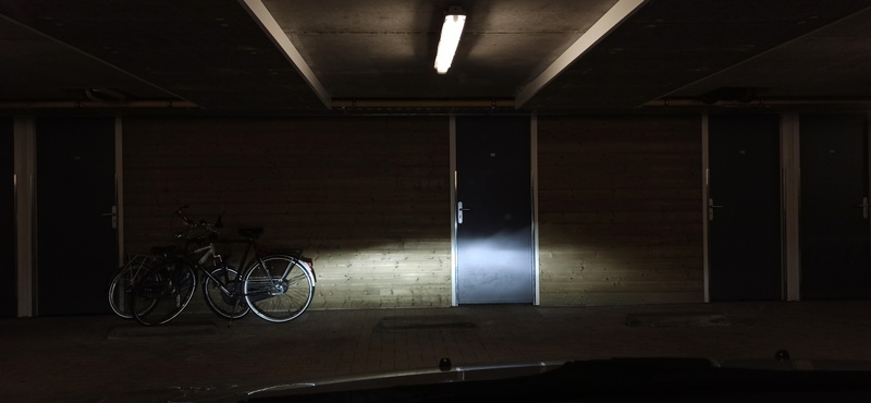 Afbeeldingslocatie: https://tweakers.net/i/ah5joKS3P7eVzttg38P8RMXEcCY=/800x/filters:strip_icc():strip_exif()/f/image/6y6q68NoWjc3XZPArfl4K0JQ.jpg?f=fotoalbum_large