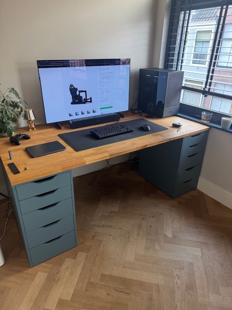 Afbeeldingslocatie: https://tweakers.net/i/ahZDYdWdGj0nsNqTaayYZ5SfqyY=/fit-in/4920x3264/filters:max_bytes(3145728):no_upscale():strip_icc():strip_exif()/f/image/B9I1ja7oW7S1G6ONl7UywbOd.jpg?f=user_large