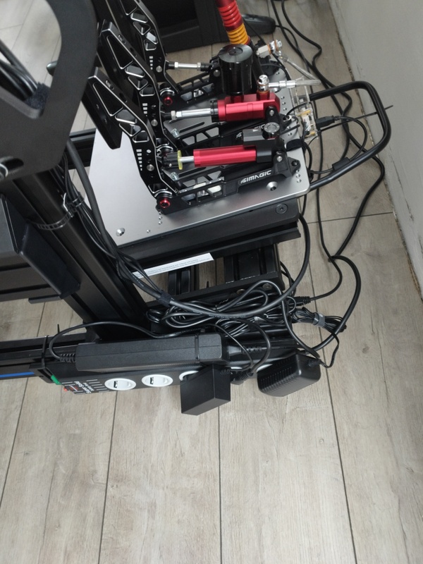 Afbeeldingslocatie: https://tweakers.net/i/alwuGMgbtcHn8yhbSX-N5N0bfsM=/x800/filters:strip_icc():strip_exif()/f/image/Fuv7xsEUg5UeP7XonBZ0qJAa.jpg?f=fotoalbum_large