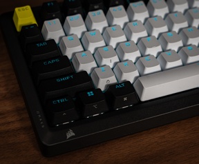 Corsair MAKR PRO HE - buitenkant