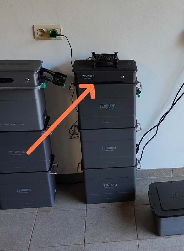 Afbeeldingslocatie: https://tweakers.net/i/ansoFC79dt1_ytW-1qnBg1Tqv9g=/x800/filters:strip_icc():strip_exif()/f/image/M18iUgH8SR8Jl31TSmsh4WZ7.jpg?f=fotoalbum_large
