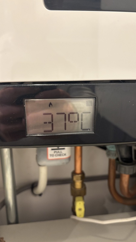 Afbeeldingslocatie: https://tweakers.net/i/aon60spgGuHoO1-E_NkwneimNso=/x800/filters:strip_icc():strip_exif()/f/image/JHm5XpwlDW6c5qkyzUrwJy5S.jpg?f=fotoalbum_large