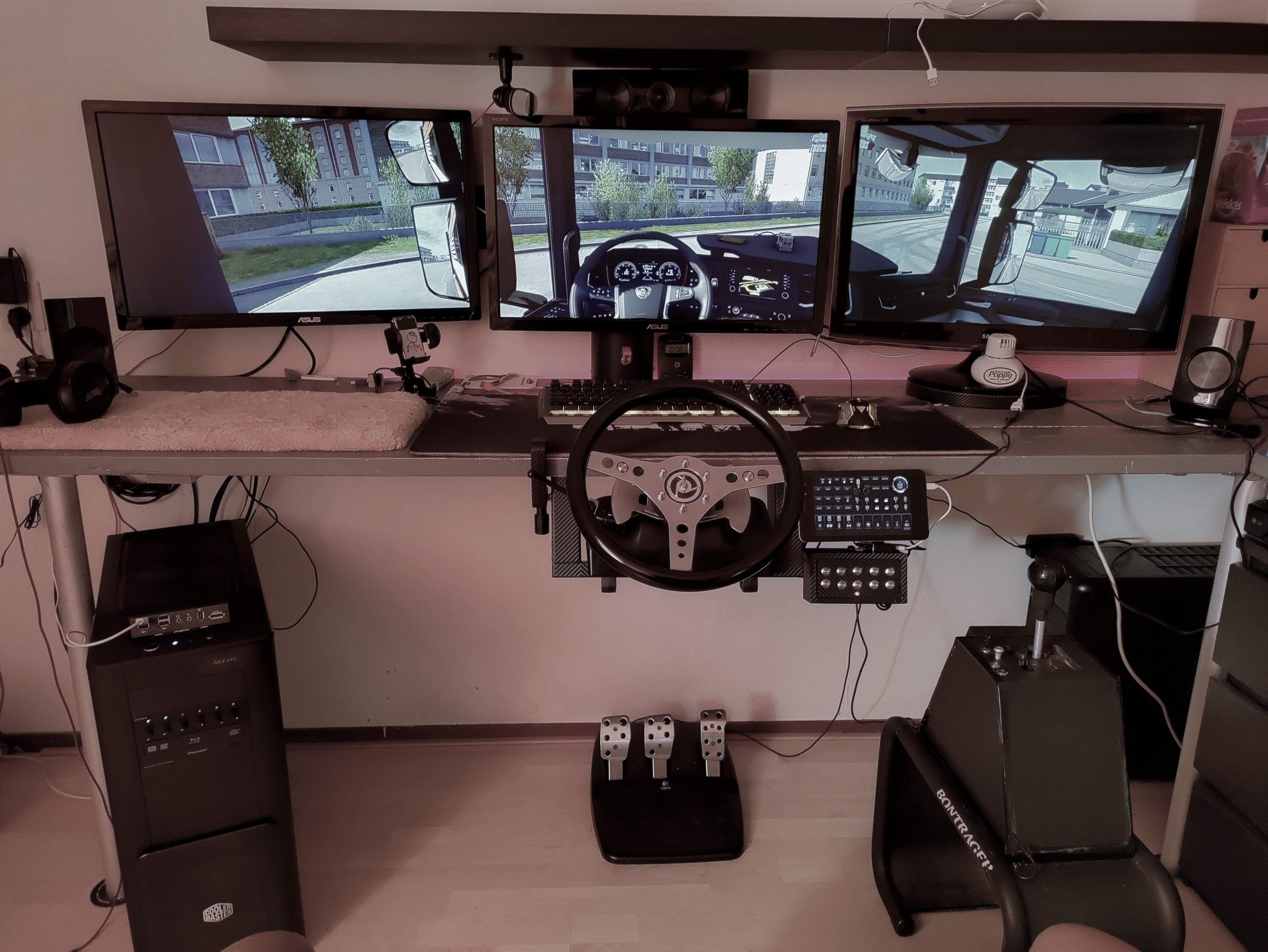 Afbeeldingslocatie: https://tweakers.net/i/apBdu3n52M1fGmGzUZcPvm1deYE=/full-fit-in/4920x3264/filters:max_bytes(3145728):no_upscale():strip_icc():fill(white):strip_exif()/f/image/PUvFY9kG0NjXfgdTQjl2XwXo.jpg?f=user_large