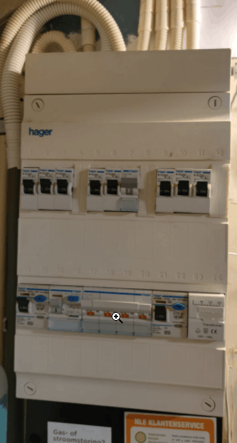 Afbeeldingslocatie: https://tweakers.net/i/aqTzPDHseVqQoOa-KJ1kBPsliTM=/full-fit-in/4000x4000/filters:no_upscale():fill(white):strip_exif()/f/image/IsZGMwHwX7F7lJl8EK0btrkX.png?f=user_large