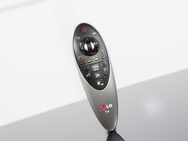 LG UB980