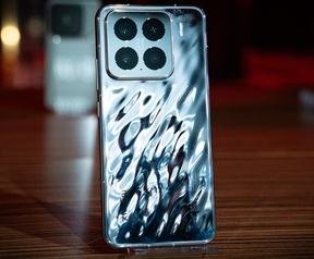 Xiaomi 15 'Silver Chrome'