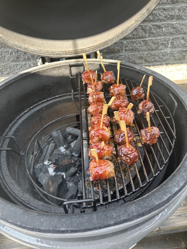 Afbeeldingslocatie: https://tweakers.net/i/axC2WGzFy3DJUgfiKBcwcuf0beo=/x800/filters:strip_icc():strip_exif()/f/image/gioXSFd64RuJAilfE9DGYgtx.jpg?f=fotoalbum_large