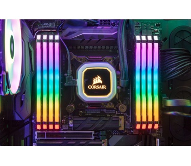 Corsair CMW256GX4M8D3000C16
