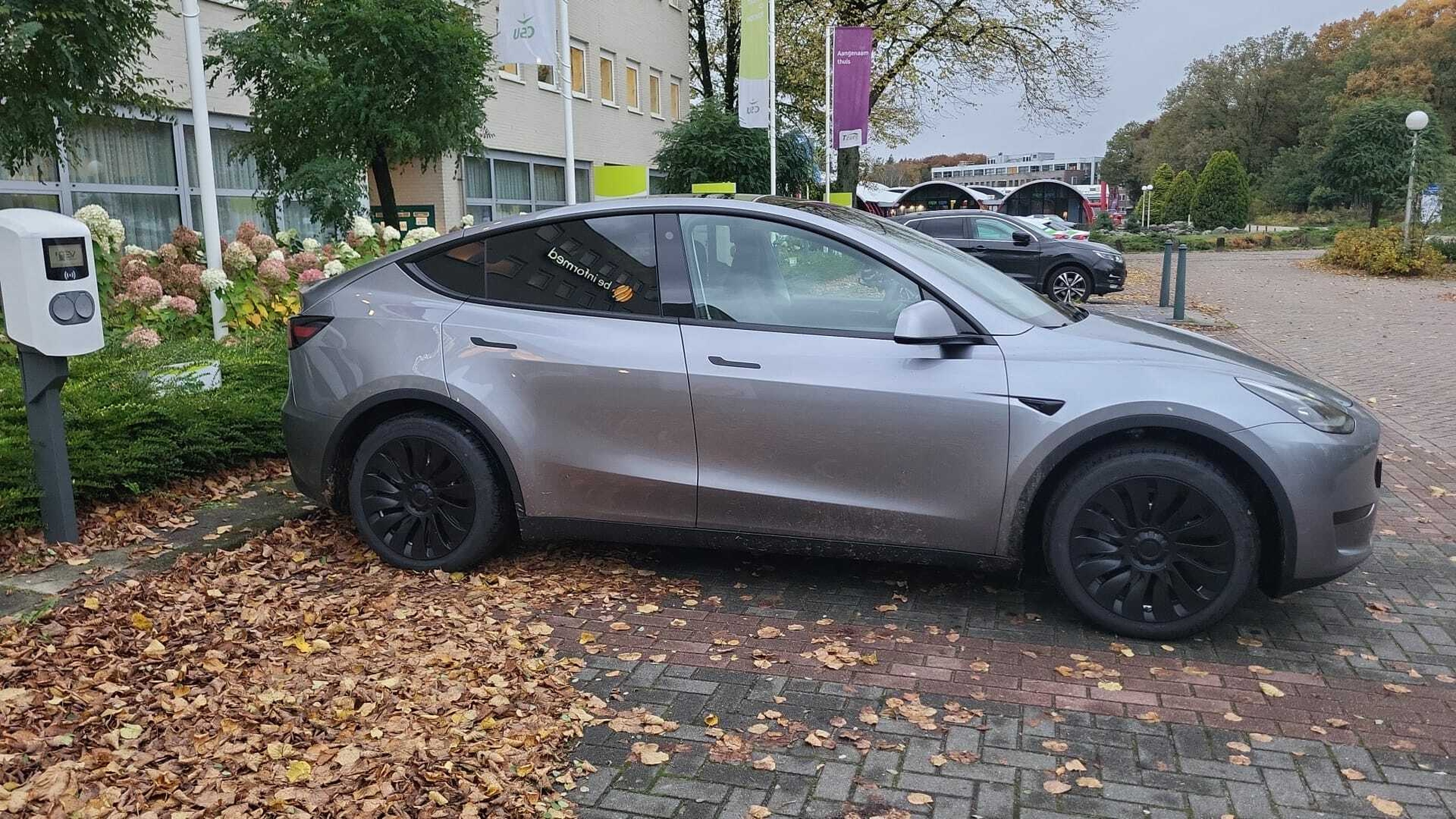 Afbeeldingslocatie: https://tweakers.net/i/b14I0TLv7fp-_Lf5GUWTRwOLWY0=/full-fit-in/4920x3264/filters:max_bytes(3145728):no_upscale():strip_icc():fill(white):strip_exif()/f/image/cNgN1vwlEcj5Iqoj4cLIfWeF.jpg?f=user_large