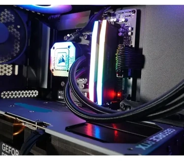 Xenith Epic iCUE Ultra Powered By ASUS
