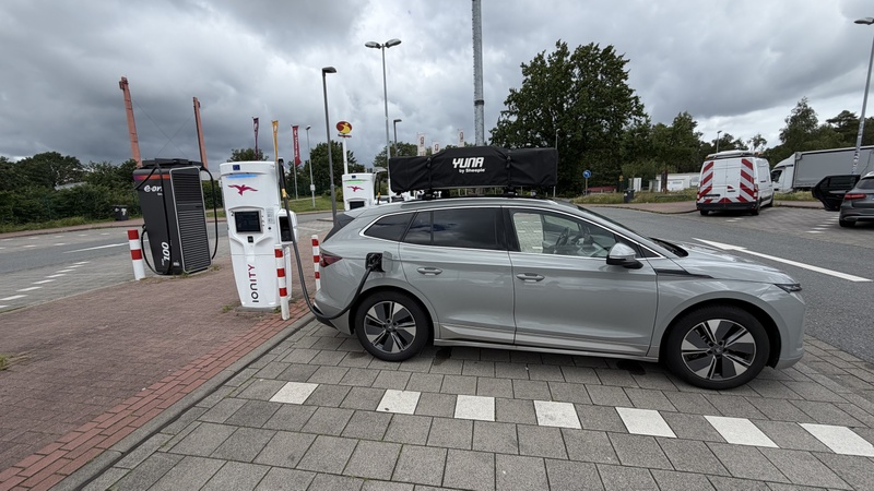 Afbeeldingslocatie: https://tweakers.net/i/b4BVO6Bb2ZndXto3DOmLk1YYDoU=/800x/filters:strip_icc():strip_exif()/f/image/nRm6G0lpVlJdxIBaTAUzKI7A.jpg?f=fotoalbum_large