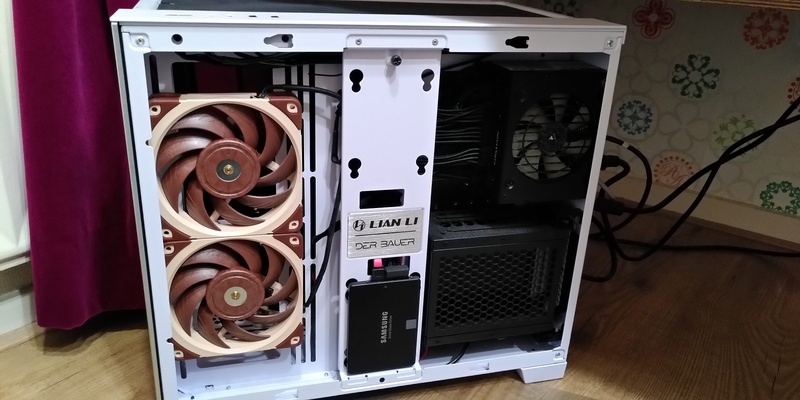 Afbeeldingslocatie: https://tweakers.net/i/b5Ibs8VvmVIZKH_SjqeH2CKC5Gg=/800x/filters:strip_icc():strip_exif()/f/image/lMW5D6jxe7M6tyt8PVdLbp1N.jpg?f=fotoalbum_large