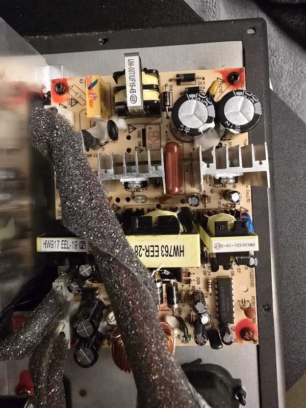 Afbeeldingslocatie: https://tweakers.net/i/b5WzTh53W8QlC7C7cNFWqmM6nKE=/x800/filters:strip_icc():strip_exif()/f/image/dd8n6fTXRQnhaL3QrbNJBFGA.jpg?f=fotoalbum_large