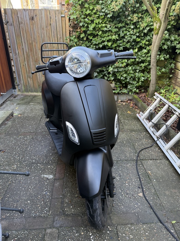 Afbeeldingslocatie: https://tweakers.net/i/bCmUxTrsBAbsHm8Zj4InPsef-d4=/x800/filters:strip_icc():strip_exif()/f/image/PBwDHvAo8aqQwpz8ZstVpvpz.jpg?f=fotoalbum_large